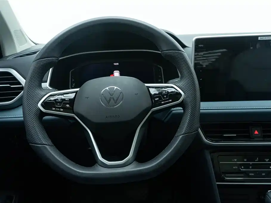 Volkswagen Tharu 2023 300TSI FWD Full Moon Edition 2023 - thumbnail 24