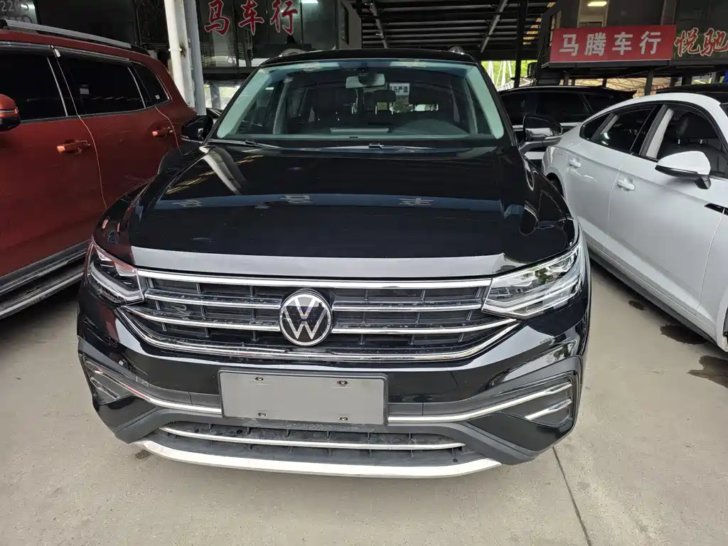 Volkswagen Tiguan L 2025 Outstanding 300TSI Auto 2WD Dragon Edition 2025 - thumbnail 2