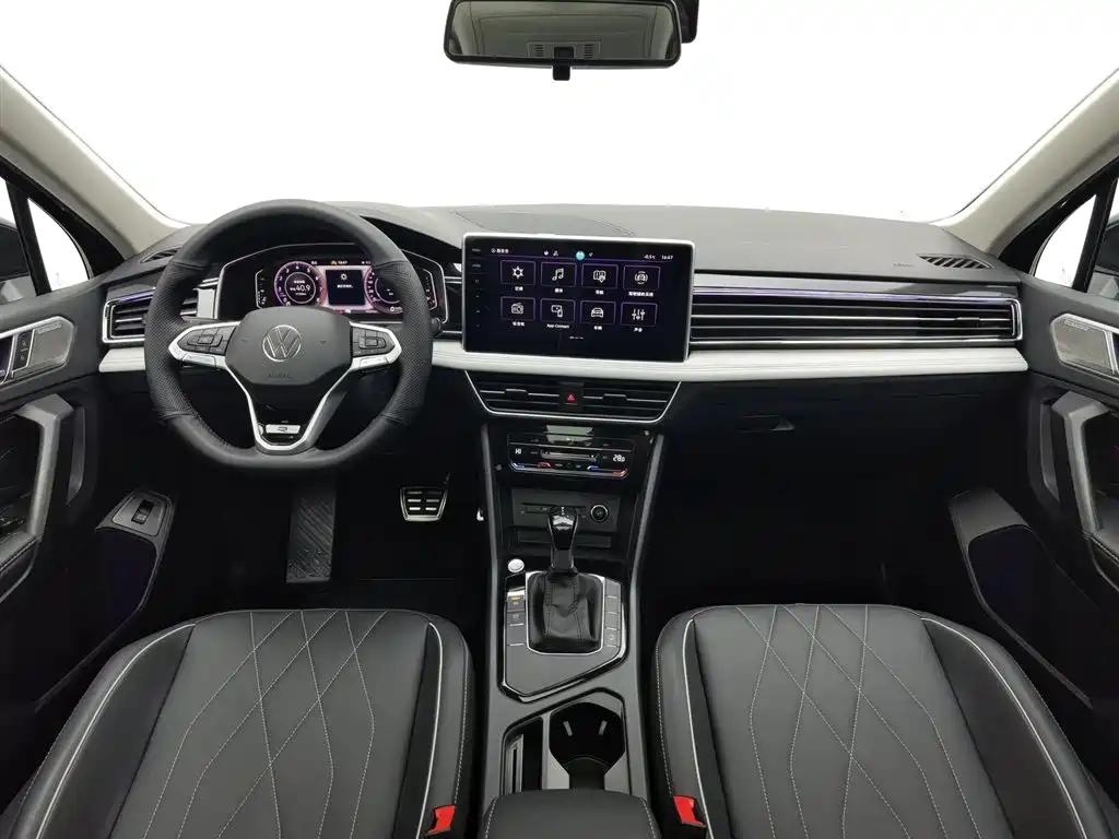Volkswagen Tiguan L 2025 Outstanding 300TSI Auto 2WD Dragon Edition 2025 - thumbnail 5