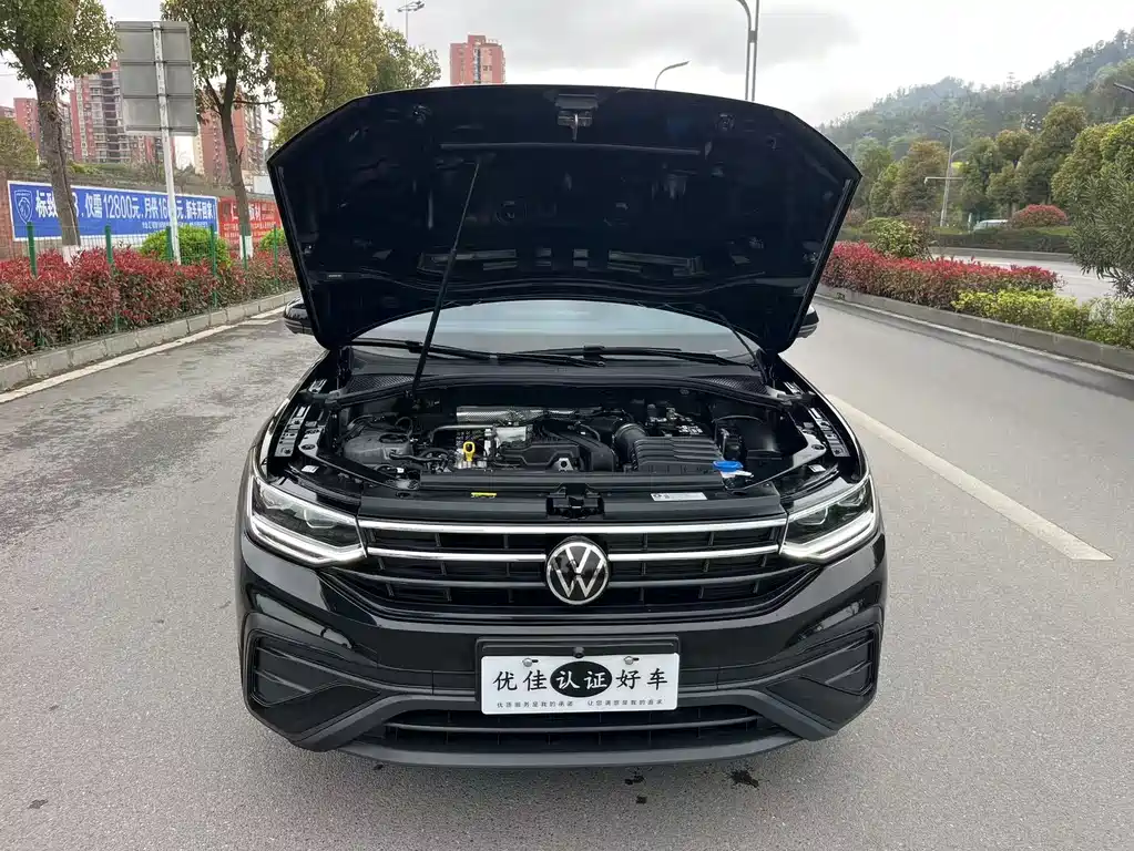 Volkswagen Tiguan L 2025 Outstanding 300TSI Auto RWD Dragon Edition 2025 - thumbnail 8