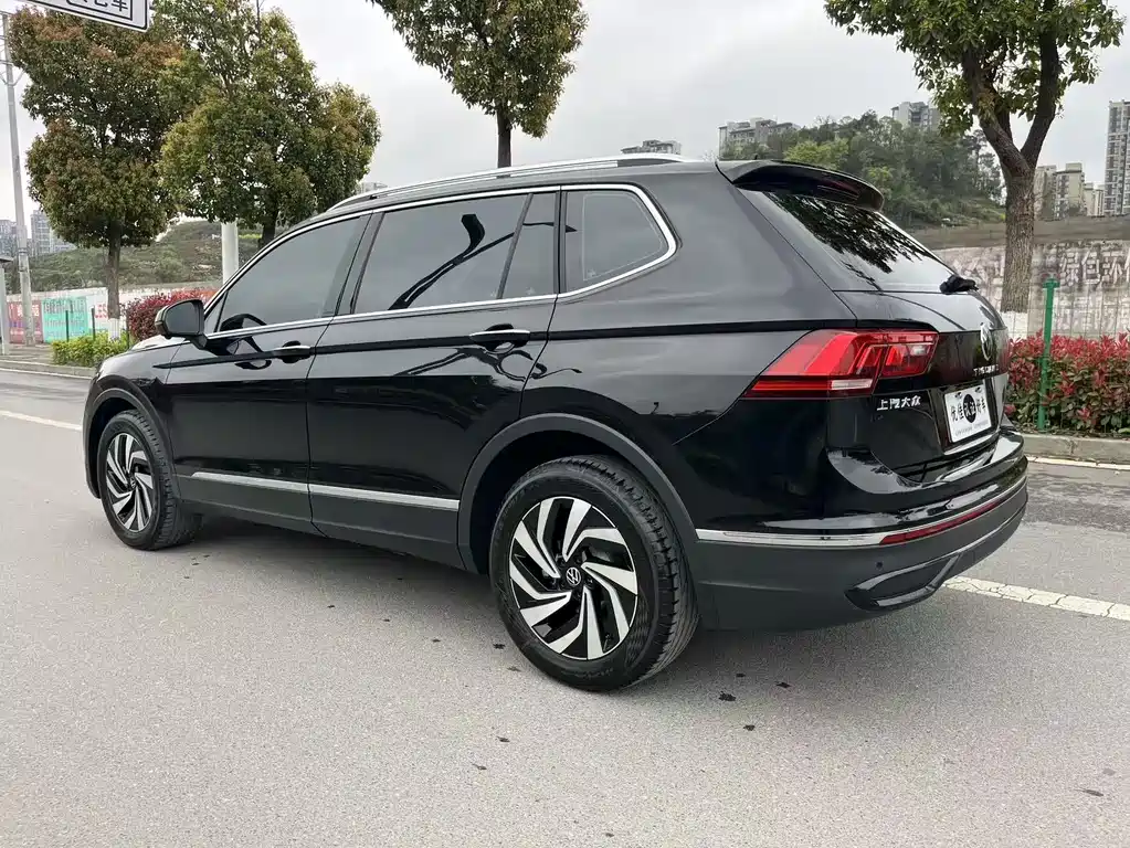 Volkswagen Tiguan L 2025 Outstanding 300TSI Auto RWD Dragon Edition 2025 - thumbnail 10