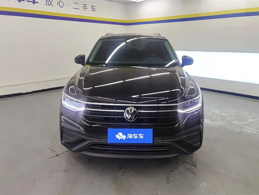 Volkswagen Tiguan L 2025 Outstanding 300TSI Auto 2WD Dragon Edition 2025 - thumbnail 2