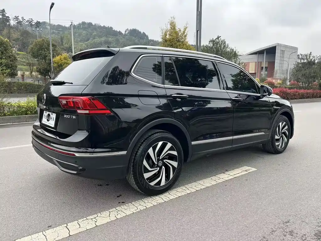 Volkswagen Tiguan L 2025 Outstanding 300TSI Auto RWD Dragon Edition 2025 - thumbnail 12
