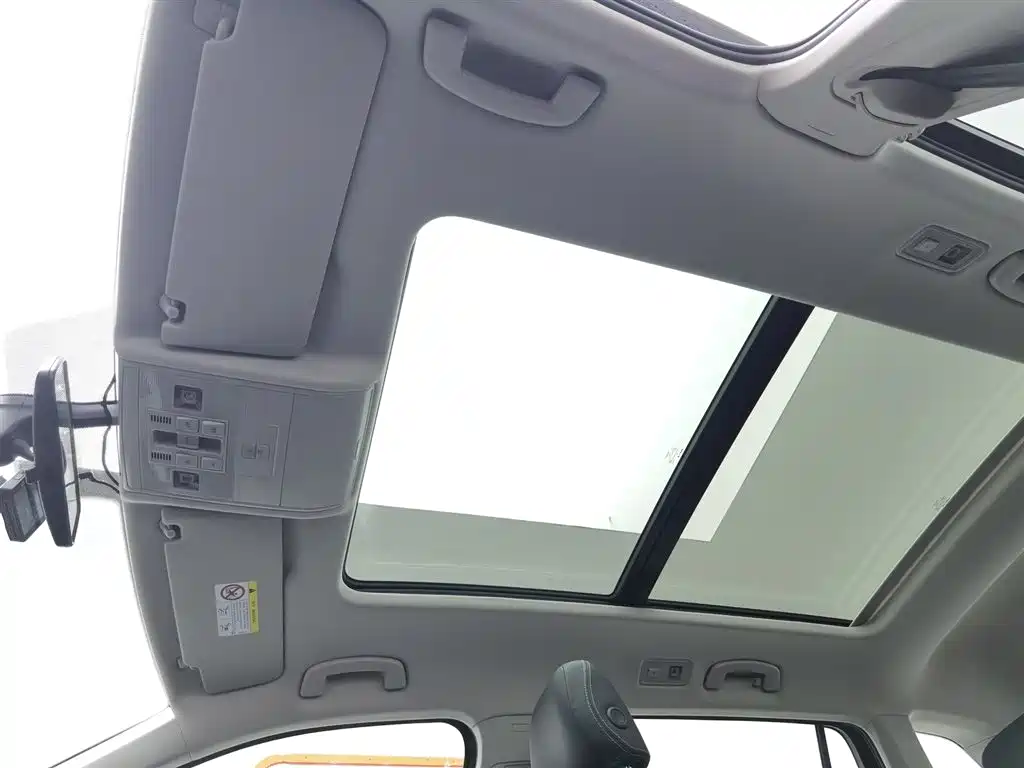Volkswagen Tiguan L 2025 Outstanding 300TSI Auto 2WD Dragon Edition 2025 - thumbnail 14