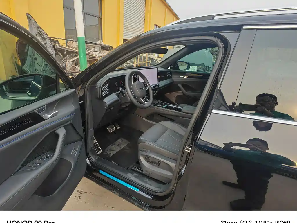 Volkswagen Tiguan L 2025 PRO 380TSI FWD R-Line Intelligent Edition 2025 - thumbnail 4