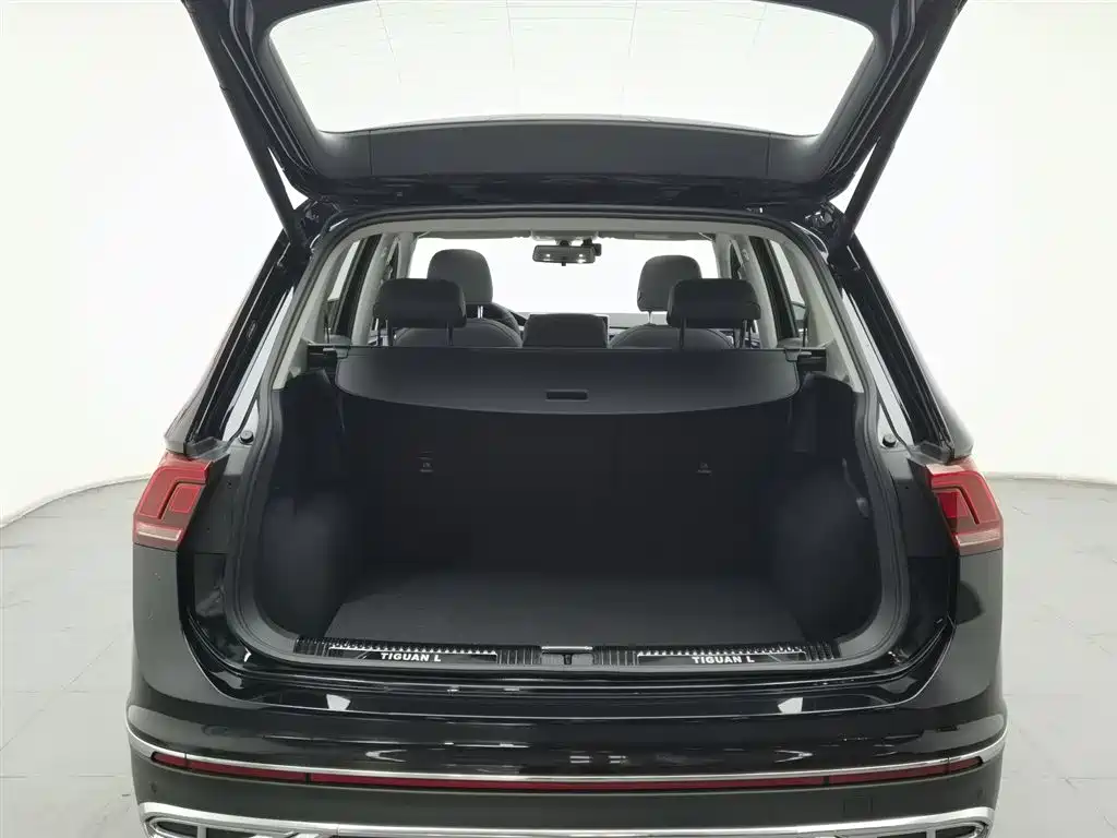 Volkswagen Tiguan L 2025 Outstanding 300TSI Auto 2WD Dragon Edition 2025 - thumbnail 16