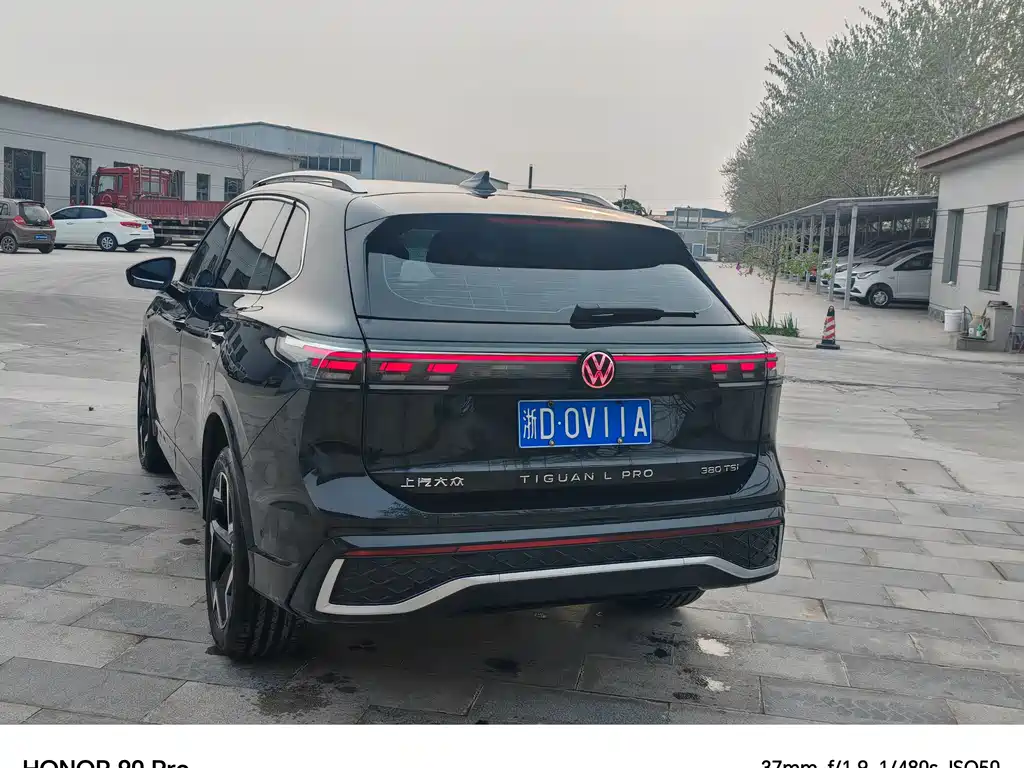 Volkswagen Tiguan L 2025 PRO 380TSI FWD R-Line Intelligent Edition 2025 - thumbnail 9
