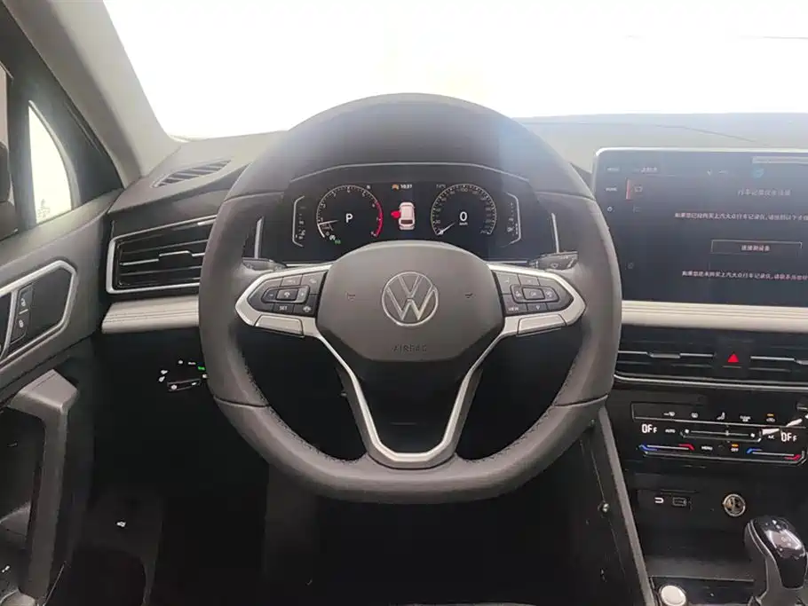 Volkswagen Tiguan L 2025 Outstanding 300TSI Auto 2WD Dragon Edition 2025 - thumbnail 14
