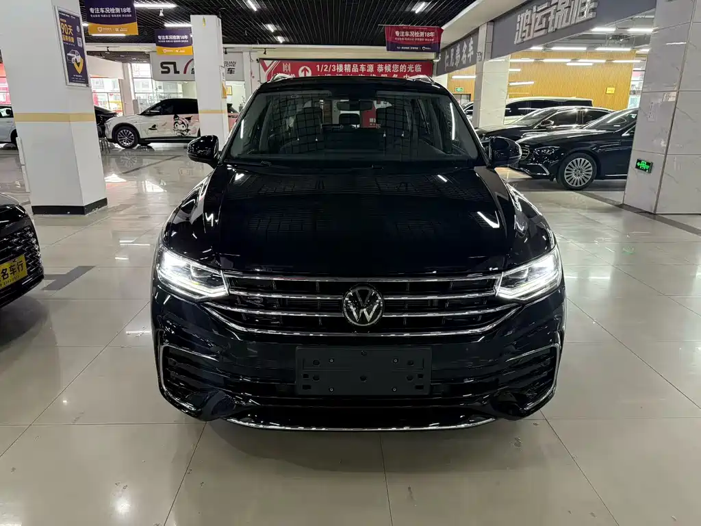 Volkswagen Tiguan L 2025 Outstanding 330TSI Auto RWD R-Line Dragon Edition 2025 - thumbnail 2