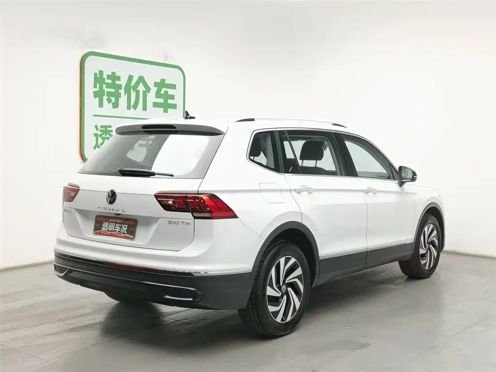 Volkswagen Tiguan L 2025 Outstanding 300TSI Auto 2WD Dragon Edition 2025 - thumbnail 2