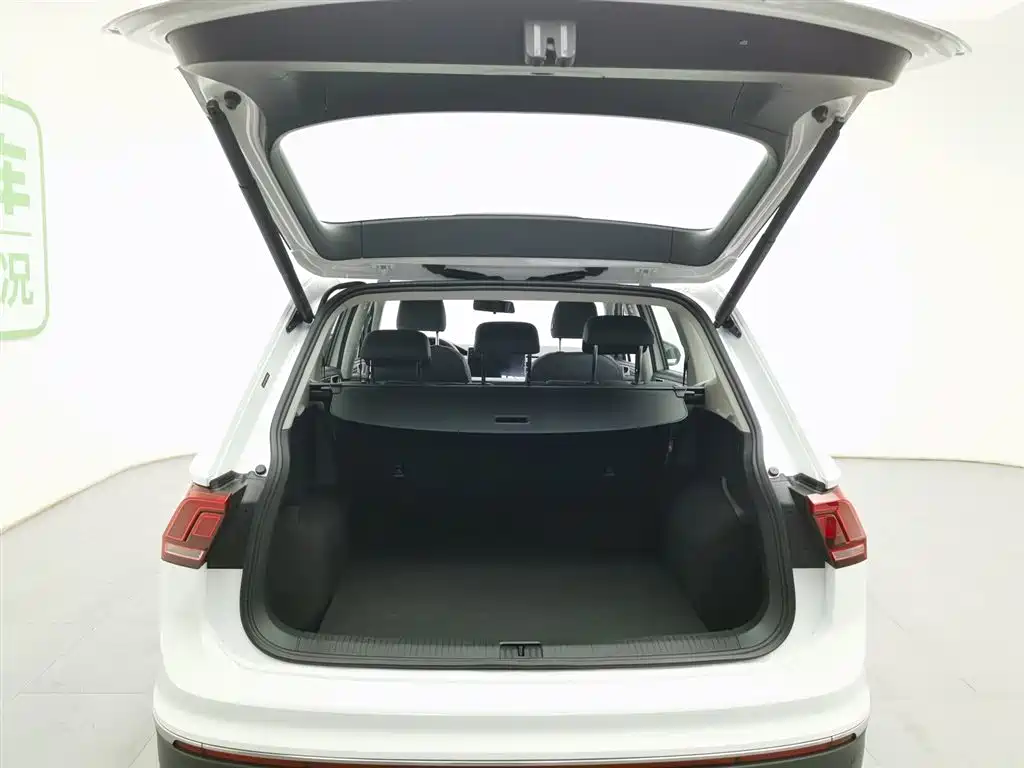 Volkswagen Tiguan L 2025 Outstanding 300TSI Auto 2WD Dragon Edition 2025 - thumbnail 16