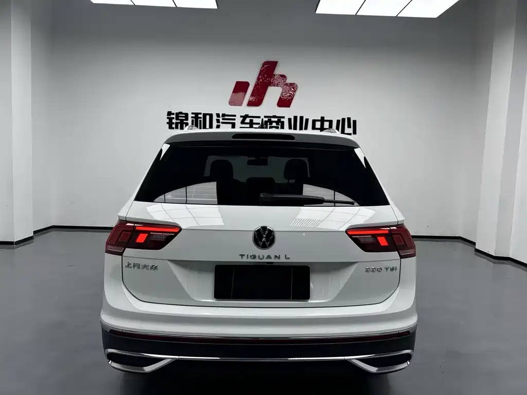 Volkswagen Tiguan L 2023 Facelift 330TSI Auto FWD Comfort Edition 2024 - thumbnail 3