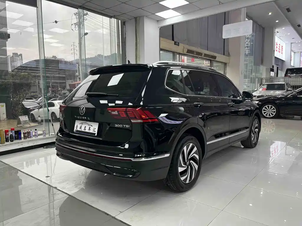Volkswagen Tiguan L 2025 Outstanding 300TSI Auto RWD Dragon Version 2025 - thumbnail 7
