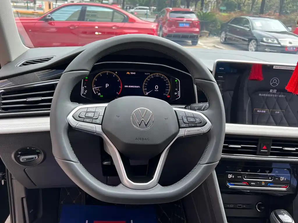 Volkswagen Tiguan L 2025 Outstanding 300TSI Auto FWD Dragon Edition 2025 - thumbnail 5