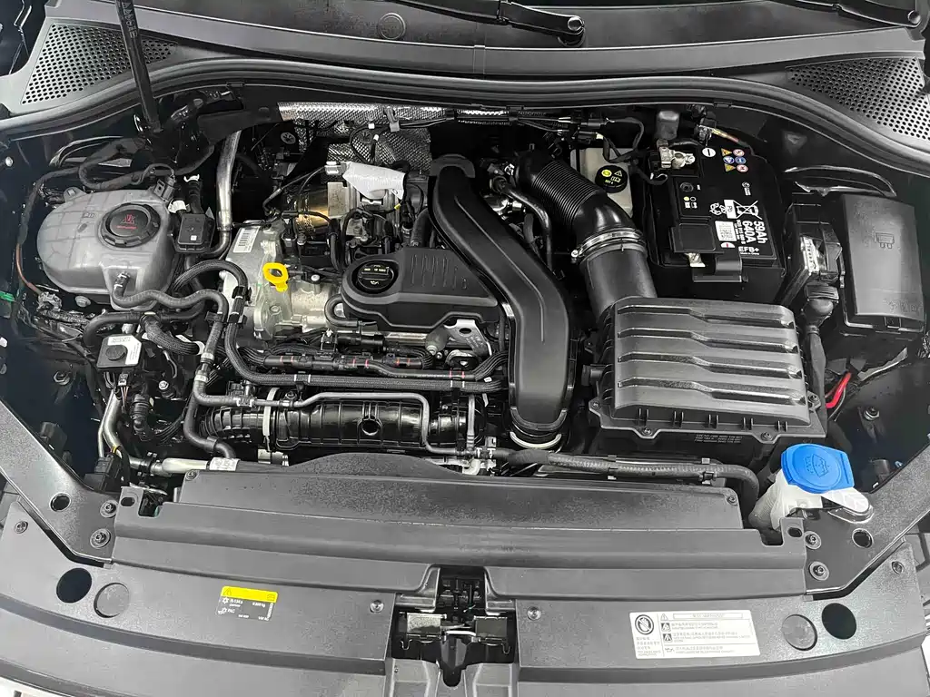 Volkswagen Tiguan L 2025 Outstanding 300TSI Auto RWD Dragon Version 2025 - thumbnail 25