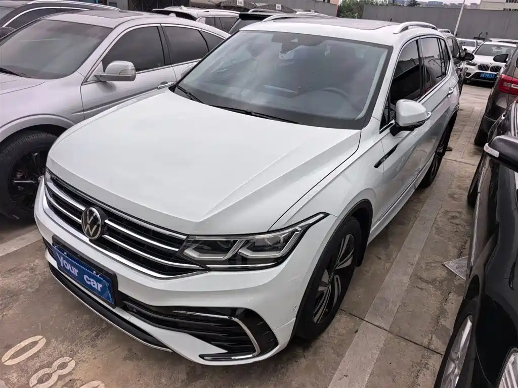 Volkswagen Tiguan L 2023 Facelift 380TSI AWD R-Line Flagship 7-Seater 2023