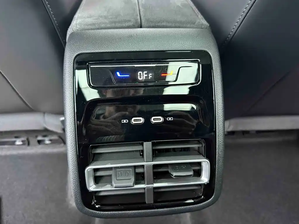 Volkswagen Tiguan L 2025 PRO 380TSI AWD R-Line Intelligent Supreme Edition 2025 - thumbnail 6