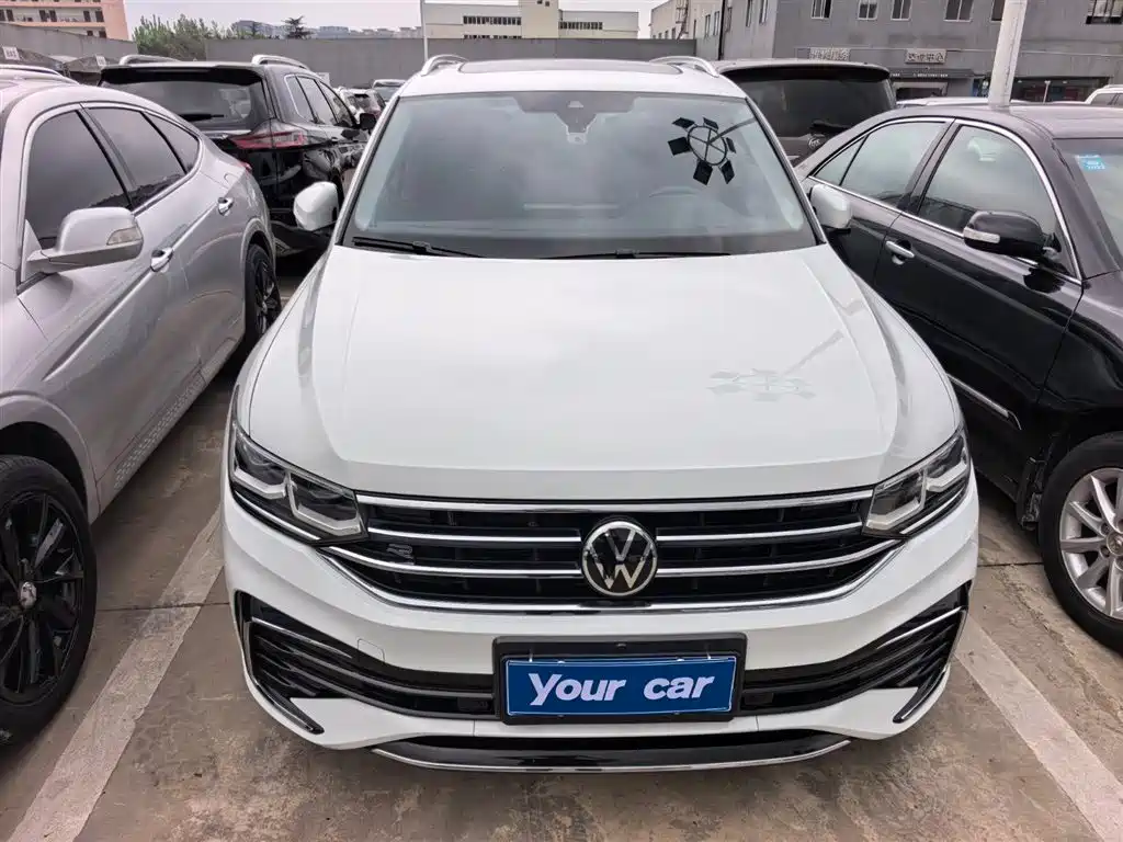 Volkswagen Tiguan L 2023 Facelift 380TSI AWD R-Line Flagship 7-Seater 2023 - thumbnail 2
