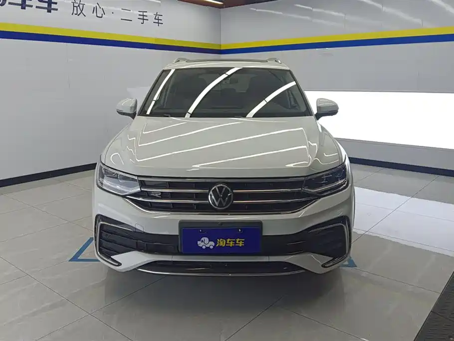 Volkswagen Tiguan L 2023 Facelift 330TSI Auto FWD R-Line Premium Edition 2023 - thumbnail 2