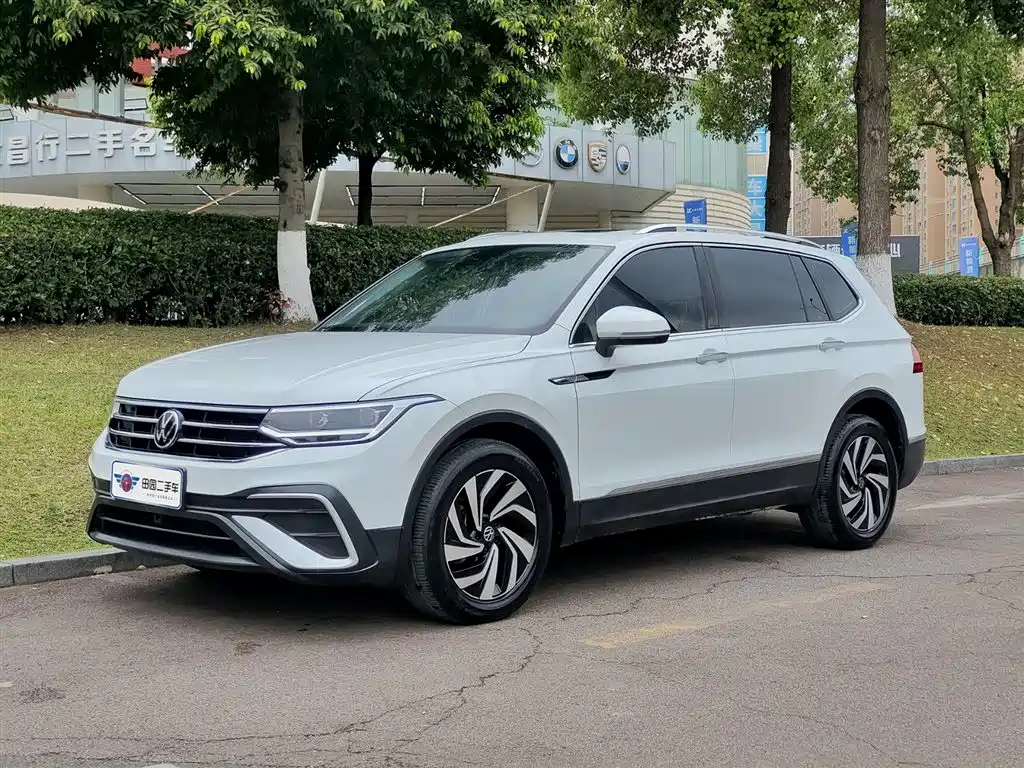 Volkswagen Tiguan L 2023 300TSI Automatic FWD Smart Enjoy Edition 2023