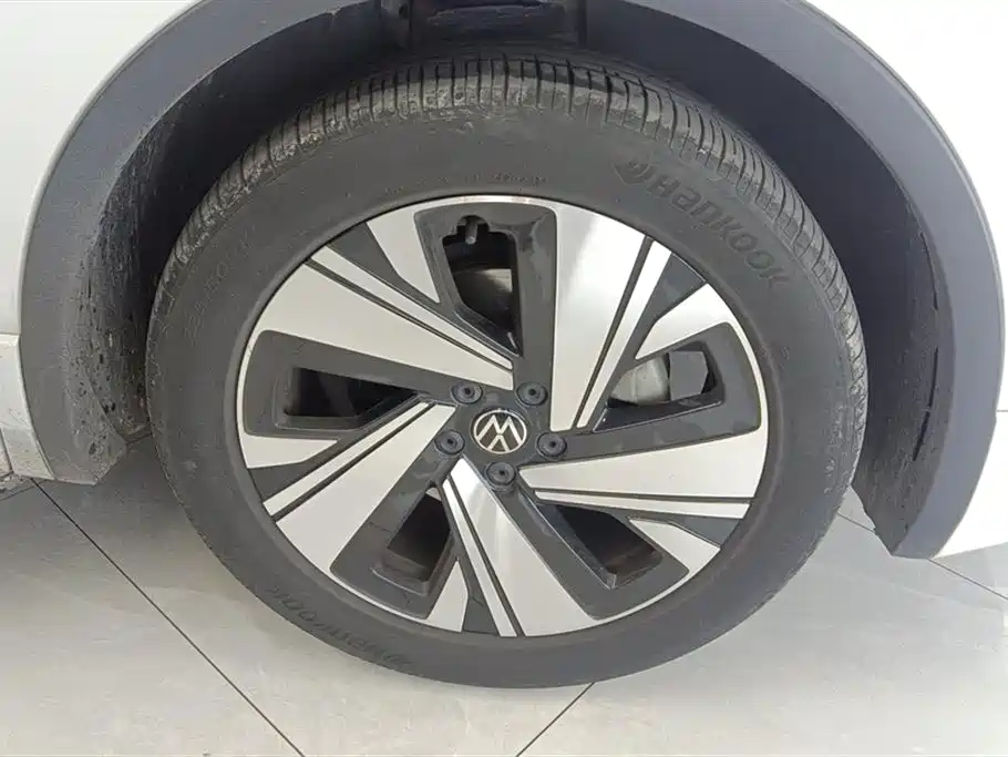 Volkswagen Tiguan L 2023 Facelift 330TSI Auto FWD R-Line Premium Edition 2023 - thumbnail 6