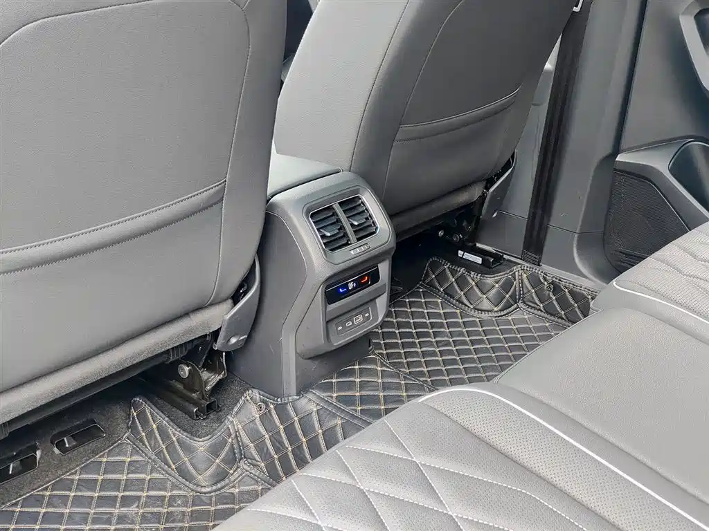 Volkswagen Tiguan L 2023 300TSI Automatic FWD Smart Enjoy Edition 2023 - thumbnail 9