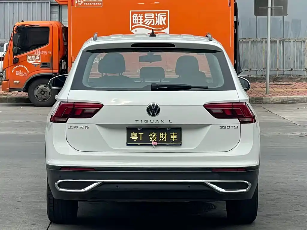 Volkswagen Tiguan L 2022 330TSI Automatic FWD Comfort Edition 2022 - thumbnail 7