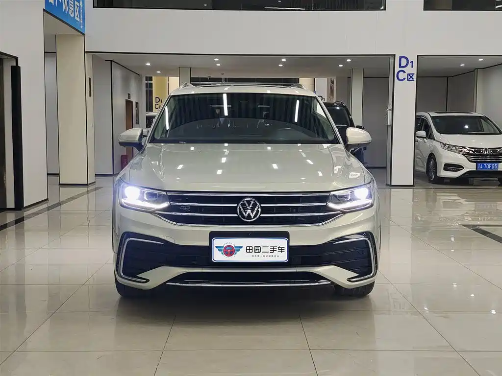 Volkswagen Tiguan L 2022 330TSI Auto FWD R-Line Premium Edition 2021 - thumbnail 2