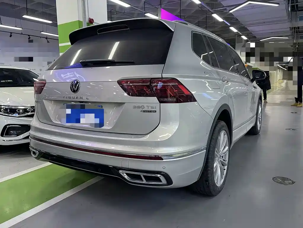 Volkswagen Tiguan L 2022 380TSI AWD R-Line Premium 7-seater 2022 - thumbnail 11