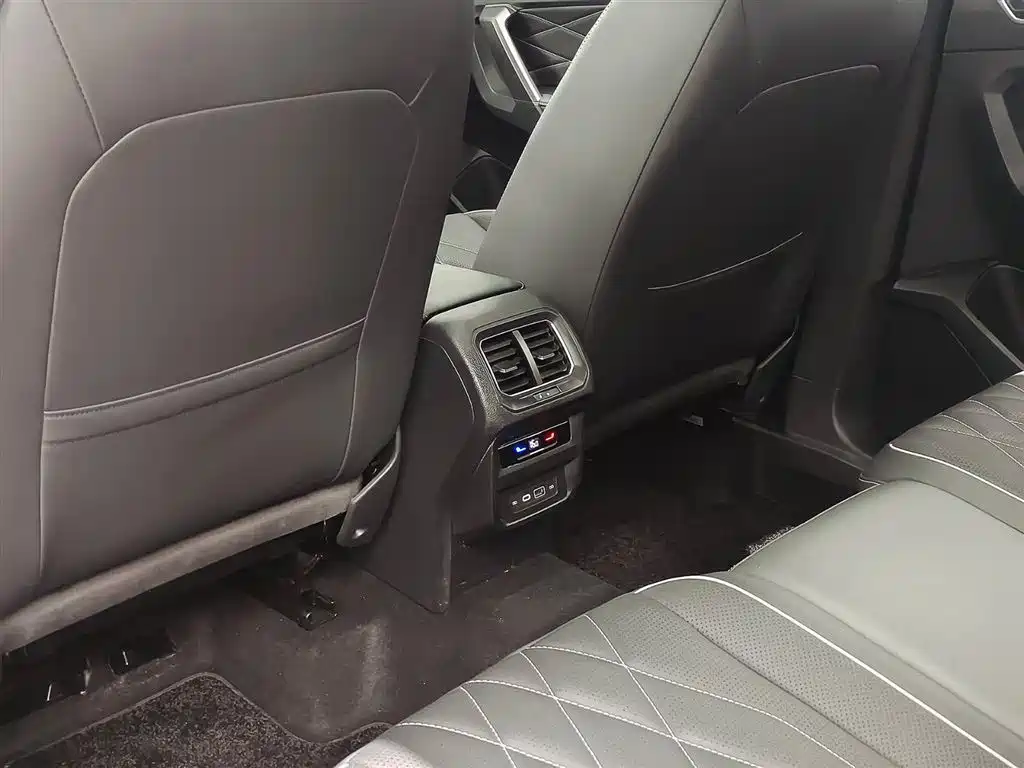 Volkswagen Tiguan L 2022 330TSI Auto FWD R-Line Premium Edition 2021 - thumbnail 9