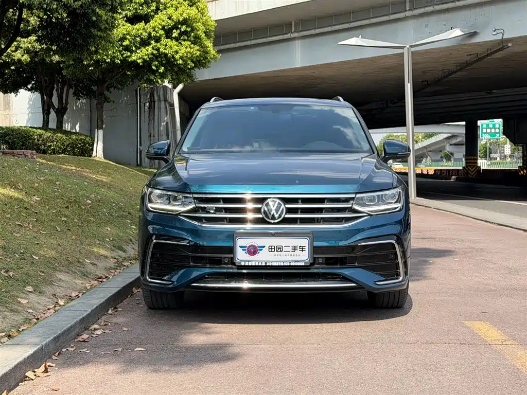Volkswagen Tiguan L 2022 330TSI Automatic FWD R-Line Edition 2021 - thumbnail 2