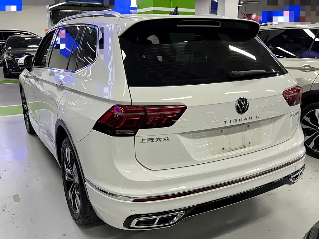 Volkswagen Tiguan L 2022 330TSI R-Line Comfort Edition AWD 2021 - thumbnail 3