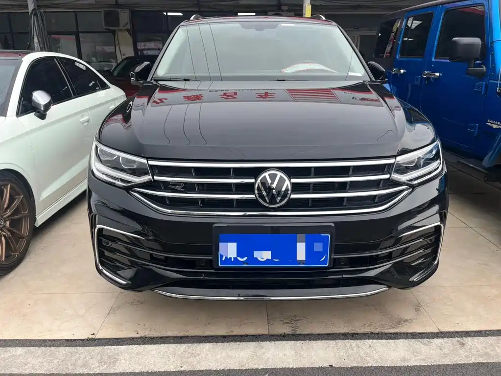 Volkswagen Tiguan L 2022 330TSI R-Line Comfort Edition AWD 2022 - thumbnail 2