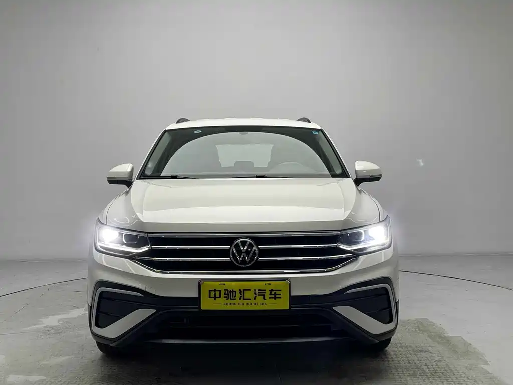Volkswagen Tiguan L 2022 330TSI Automatic FWD Comfort Edition 2022 - thumbnail 2