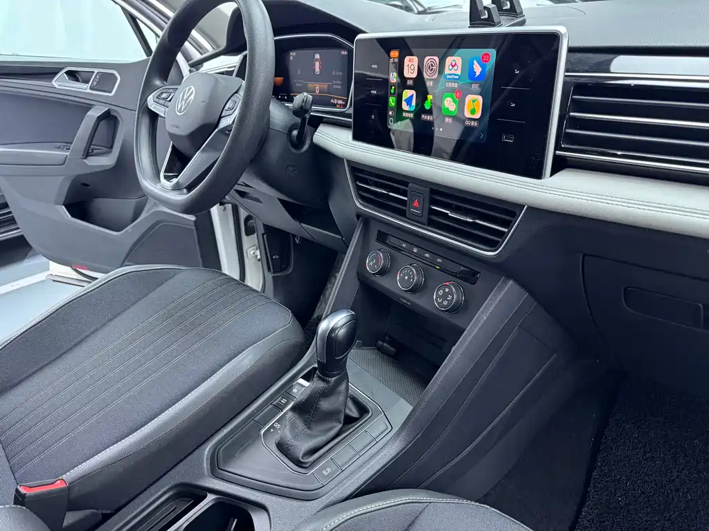 Volkswagen Tiguan L 2022 330TSI Automatic FWD Comfort Edition 2022 - thumbnail 13
