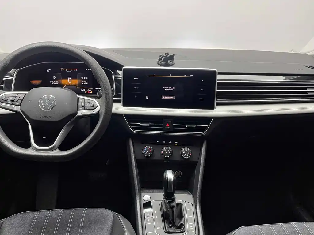 Volkswagen Tiguan L 2022 330TSI Automatic FWD Comfort Edition 2022 - thumbnail 9