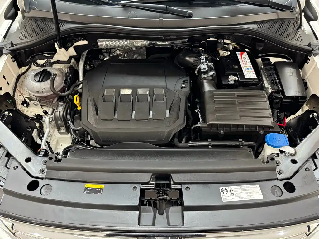 Volkswagen Tiguan L 2022 330TSI Automatic FWD Comfort Edition 2022 - thumbnail 9