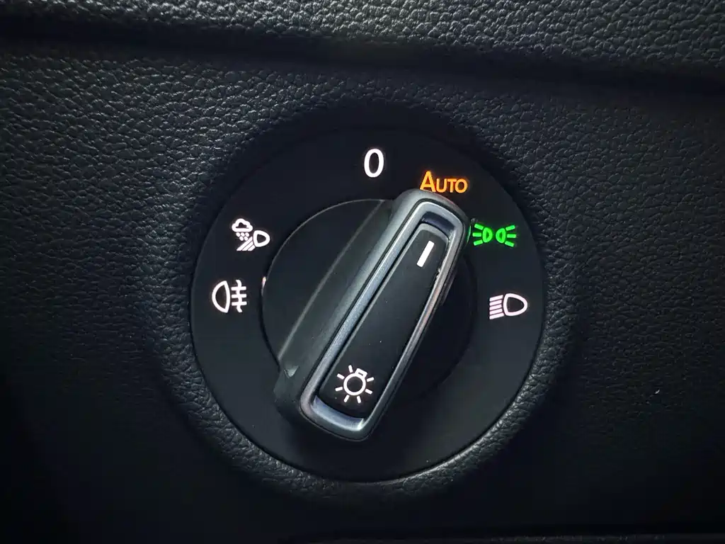 Volkswagen Tiguan L 2022 330TSI Automatic FWD Comfort Edition 2022 - thumbnail 19