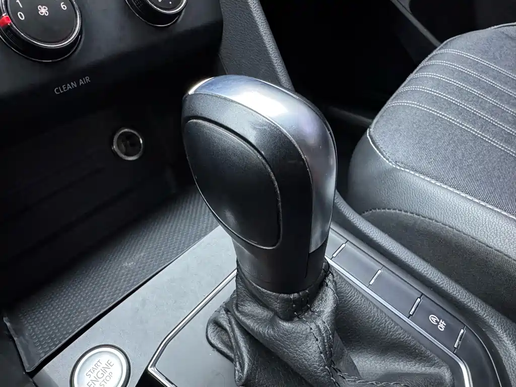 Volkswagen Tiguan L 2022 330TSI Automatic FWD Comfort Edition 2022 - thumbnail 25