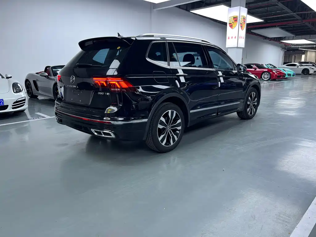 Volkswagen Tiguan L 2022 330TSI R-Line Comfort Edition AWD 2022 - thumbnail 11