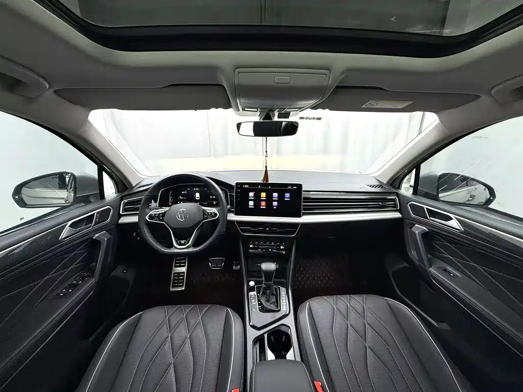 Volkswagen Tiguan L 2022 330TSI Automatic FWD R-Line Comfort Edition 2022 - thumbnail 6