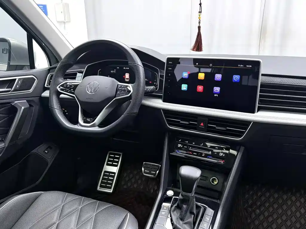 Volkswagen Tiguan L 2022 330TSI Automatic FWD R-Line Comfort Edition 2022 - thumbnail 7