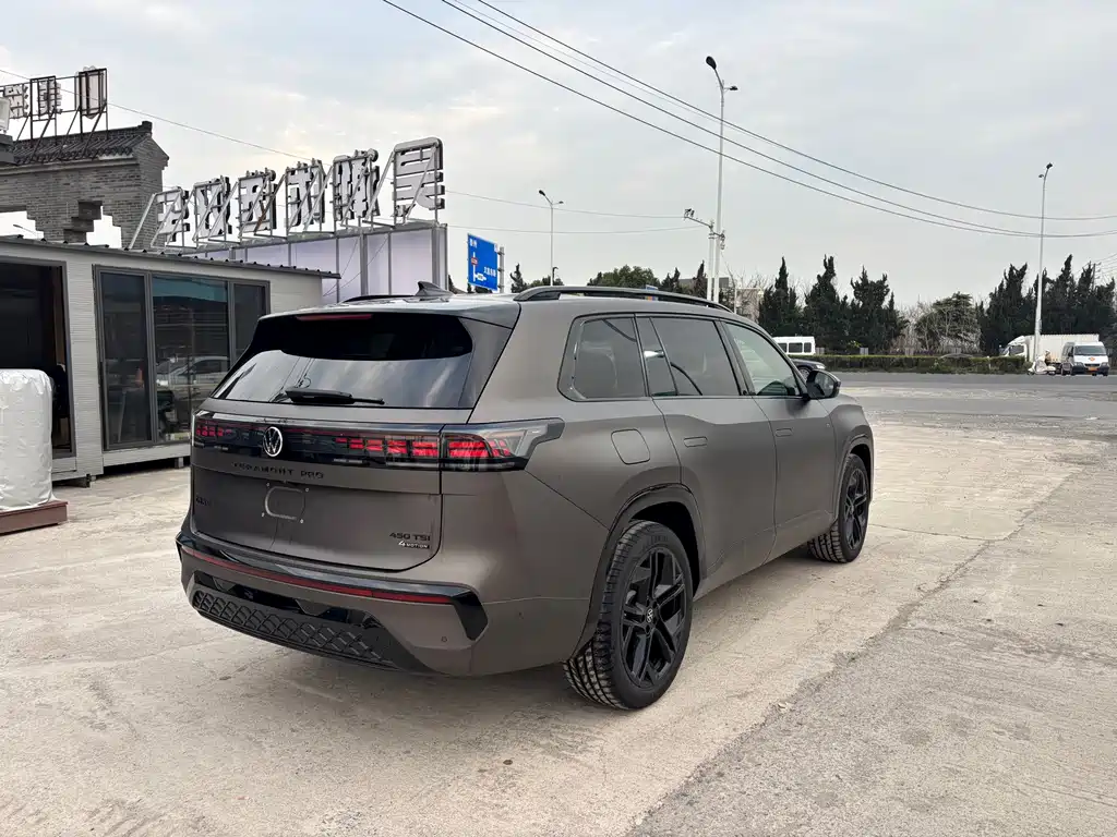 Volkswagen Teramont 2025 Teramont Pro 450TSI AWD Climbing Edition 2025 - thumbnail 4