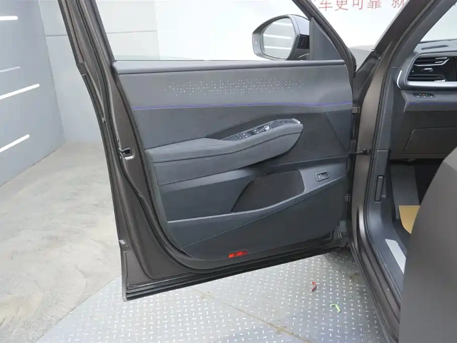Volkswagen Teramont 2025 Teramont Pro 450TSI AWD Climbing Edition 2025 - thumbnail 12