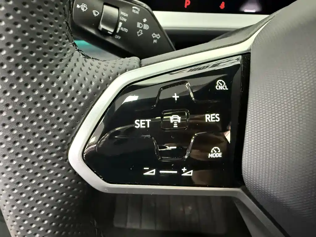 Volkswagen Touareg 2025 Pro 450TSI AWD Climbing Edition 2025 - thumbnail 15