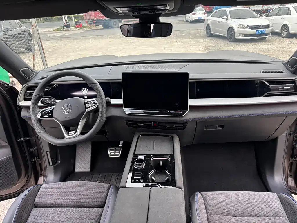 Volkswagen Teramont 2025 Teramont Pro 450TSI AWD Climbing Edition 2025 - thumbnail 11
