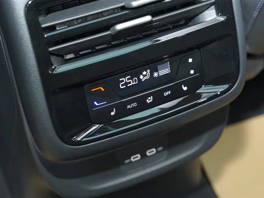 Volkswagen Teramont 2025 Teramont Pro 450TSI AWD Climbing Edition 2025 - thumbnail 20