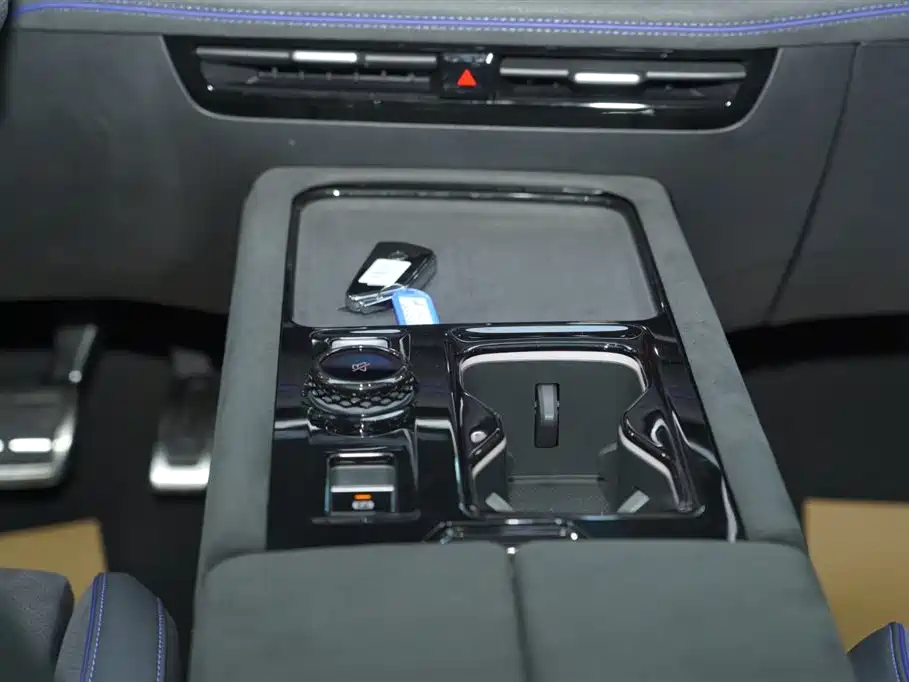 Volkswagen Teramont 2025 Teramont Pro 450TSI AWD Climbing Edition 2025 - thumbnail 23