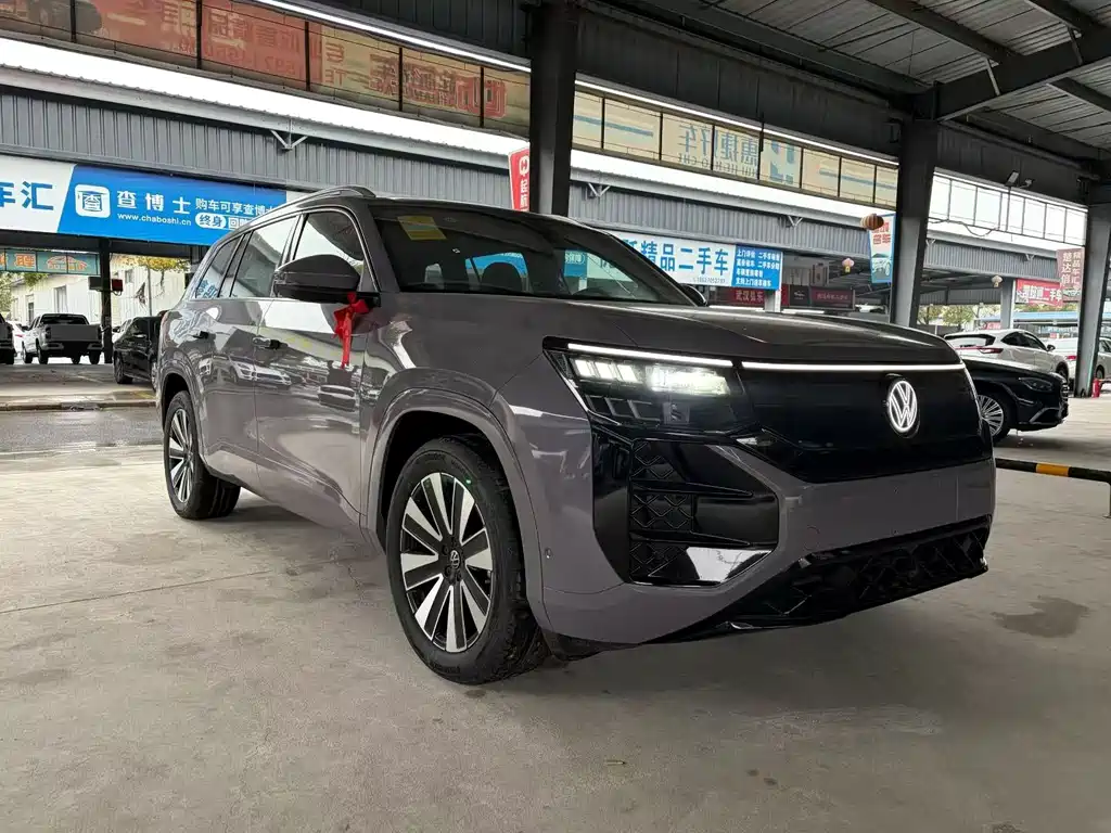 Volkswagen Teramont 2025 Teramont Pro 450TSI AWD Explorer Edition 2026 - thumbnail 3
