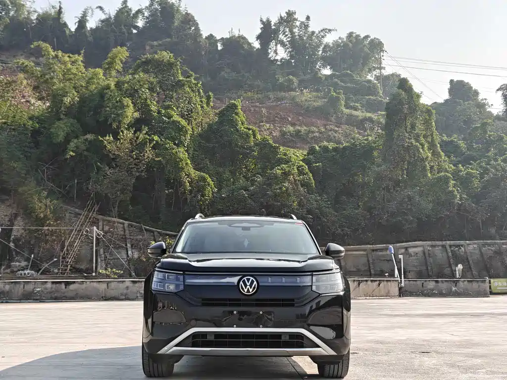 Volkswagen Teramont 2025 Teramont Pro 450TSI AWD Explorer Edition 2025 - thumbnail 5